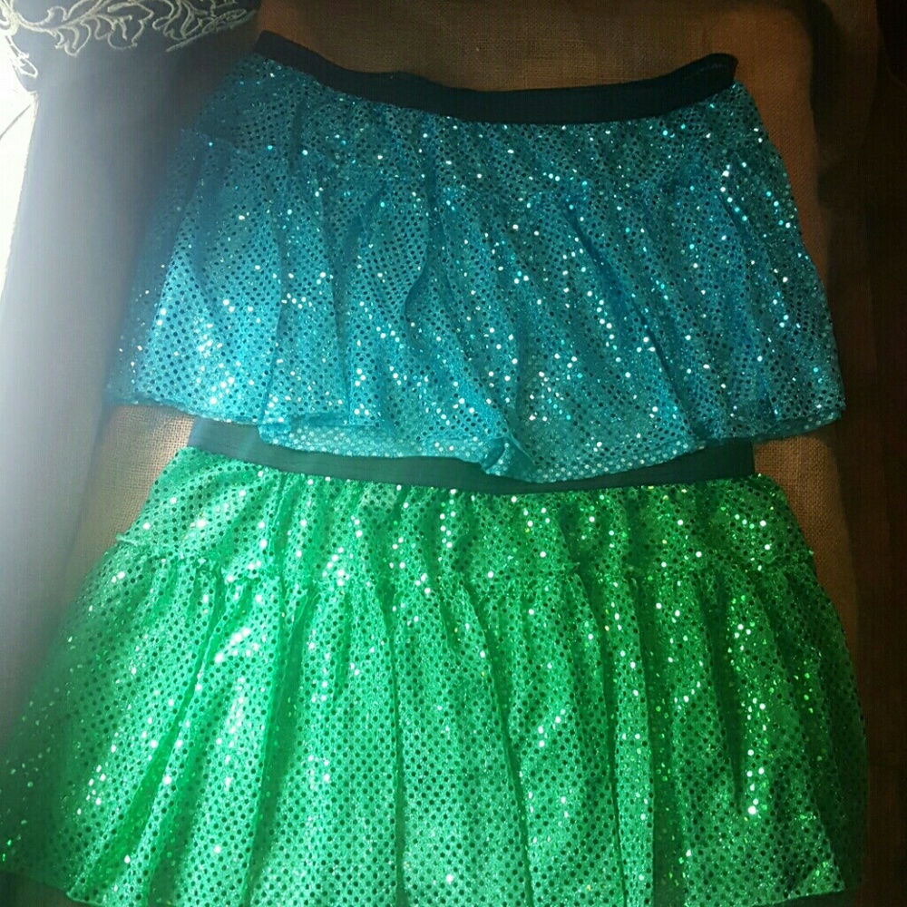 Two cute for words running skirts or mini skirt